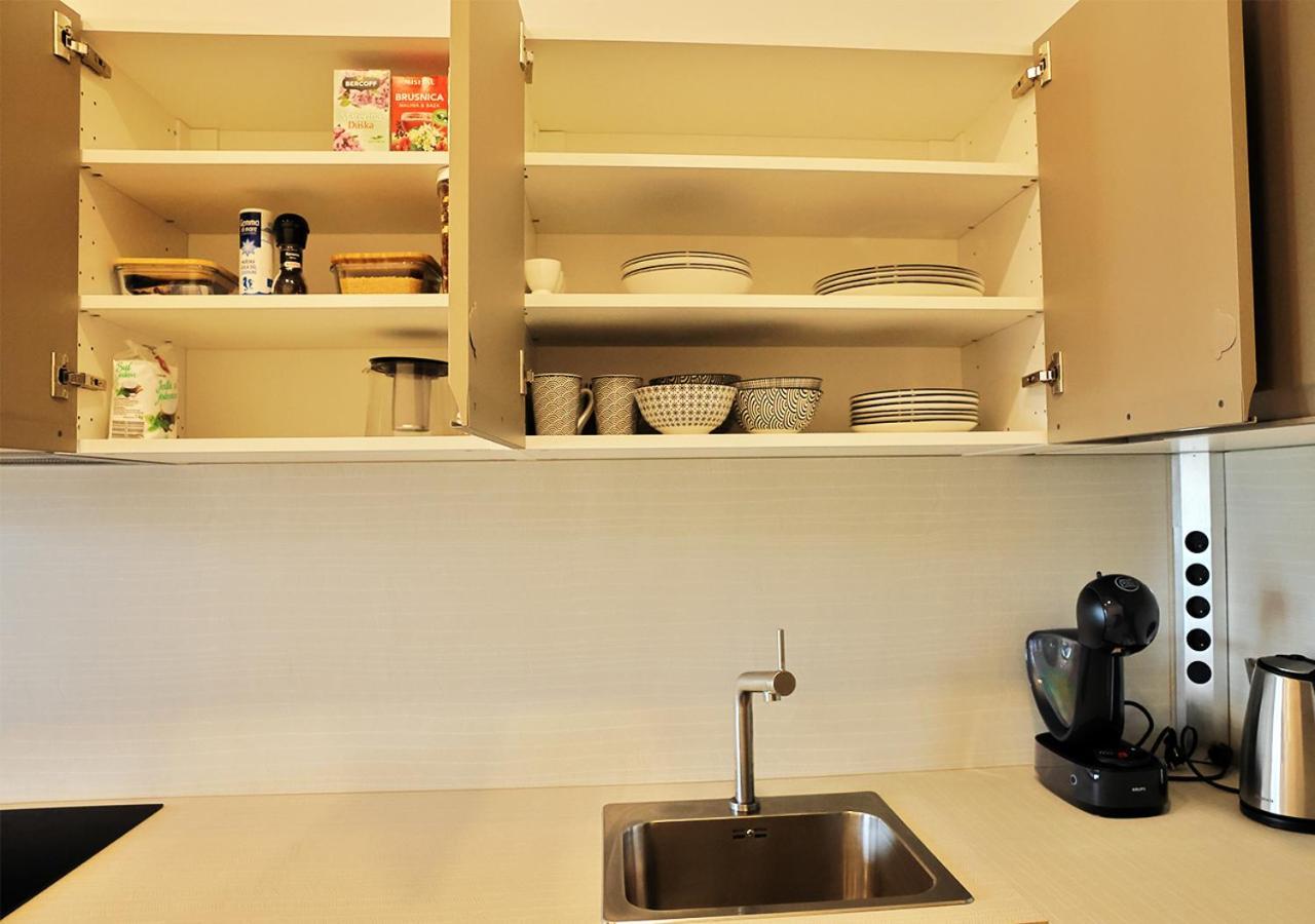 New Cozy 2 Room Pink Apartment Bratislava 059 Ngoại thất bức ảnh